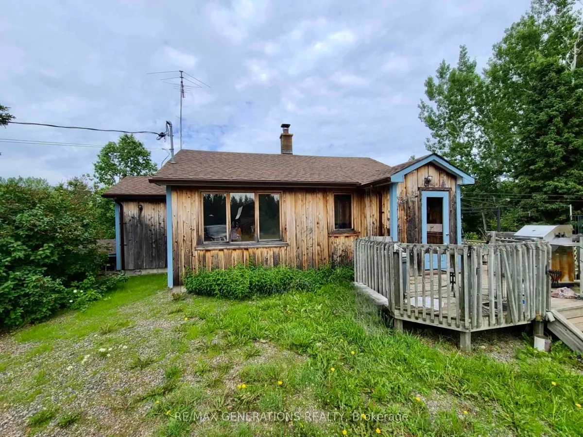 Detached in Shuniah