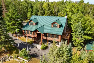 Detached in Sioux Narrows-Nestor Falls