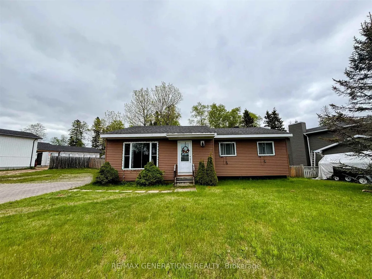Detached in Marathon