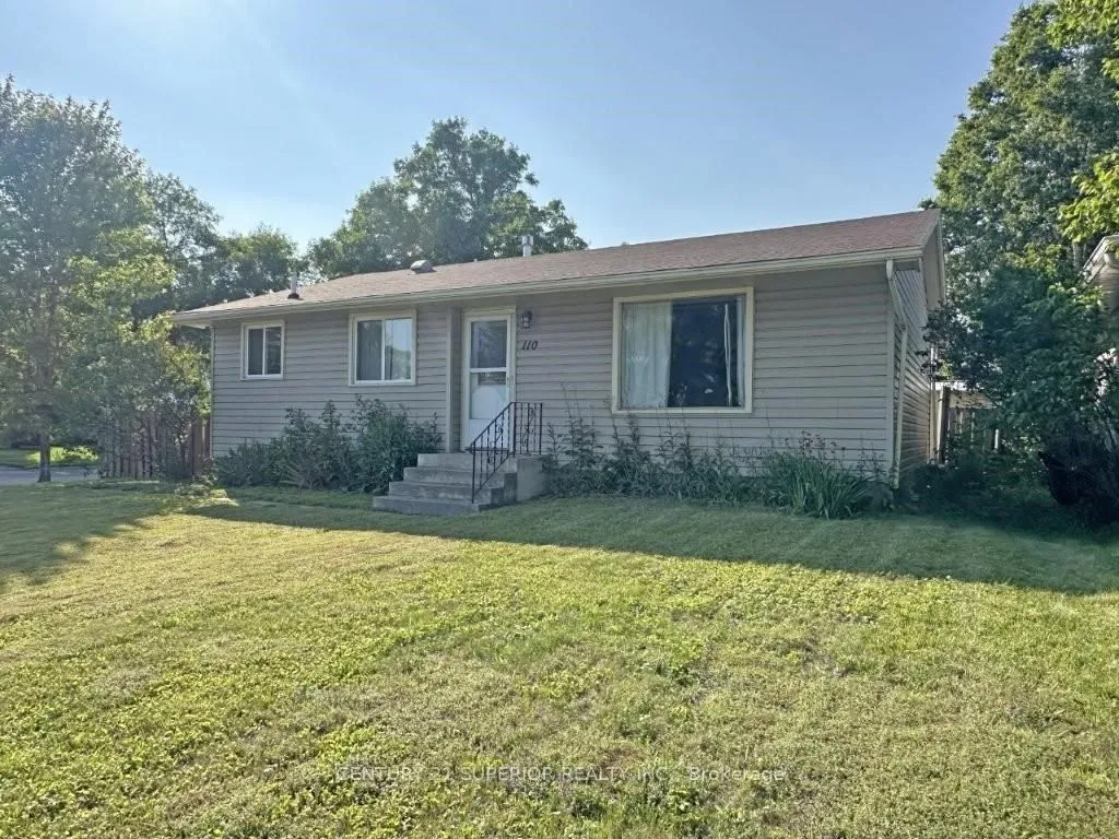 Detached in Thunder Bay