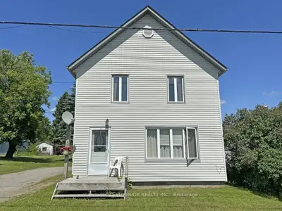 Detached in Nipigon