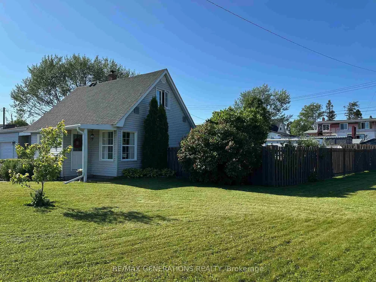 Detached in Terrace Bay