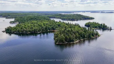 Detached in Kenora Remote Area