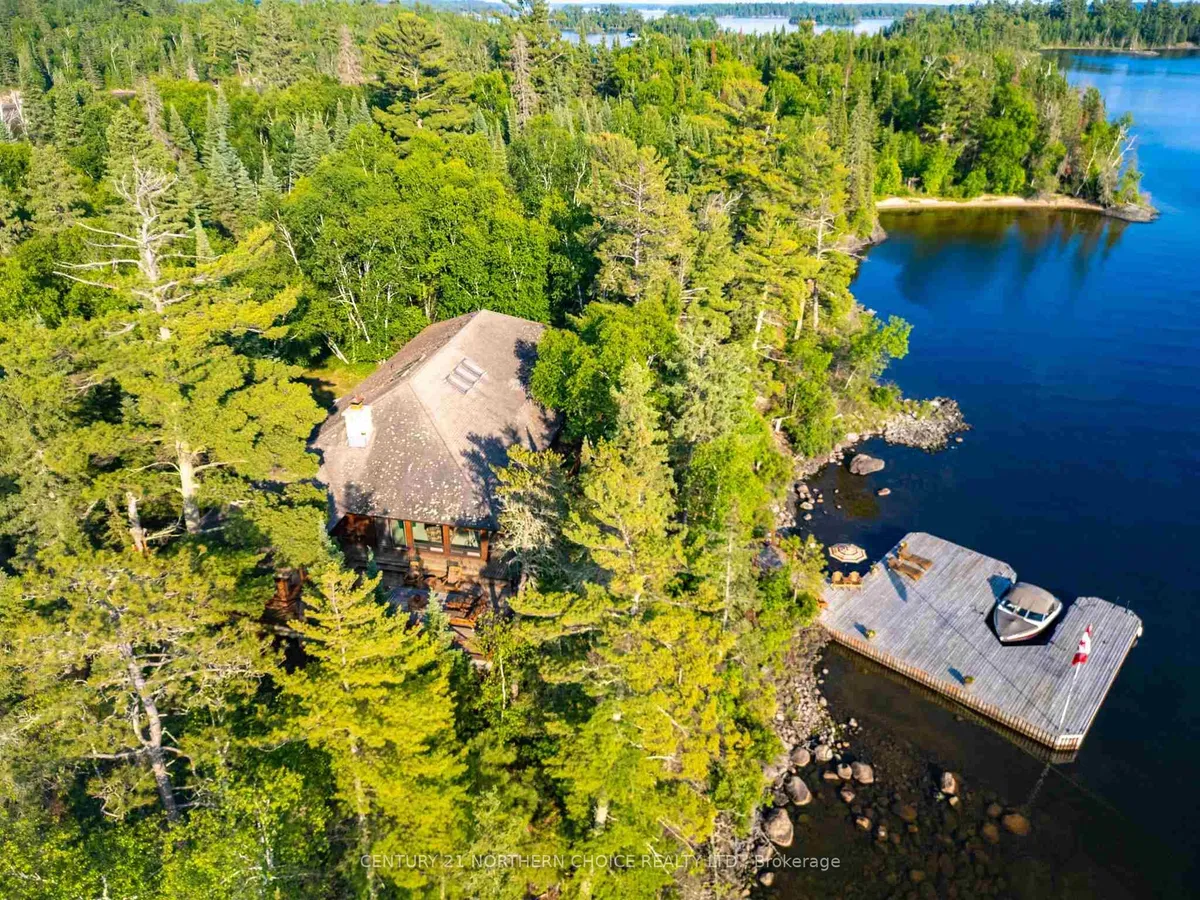 Detached in Kenora Remote Area