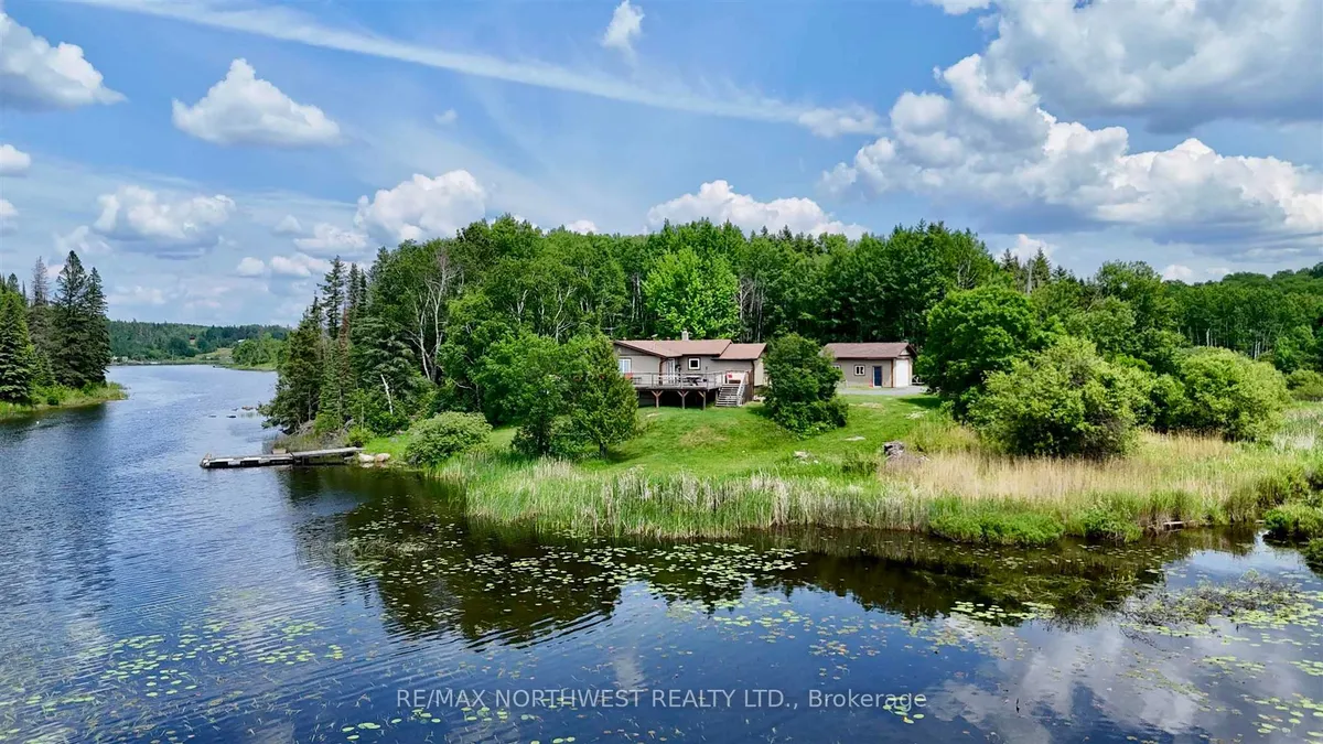 Detached in Kenora