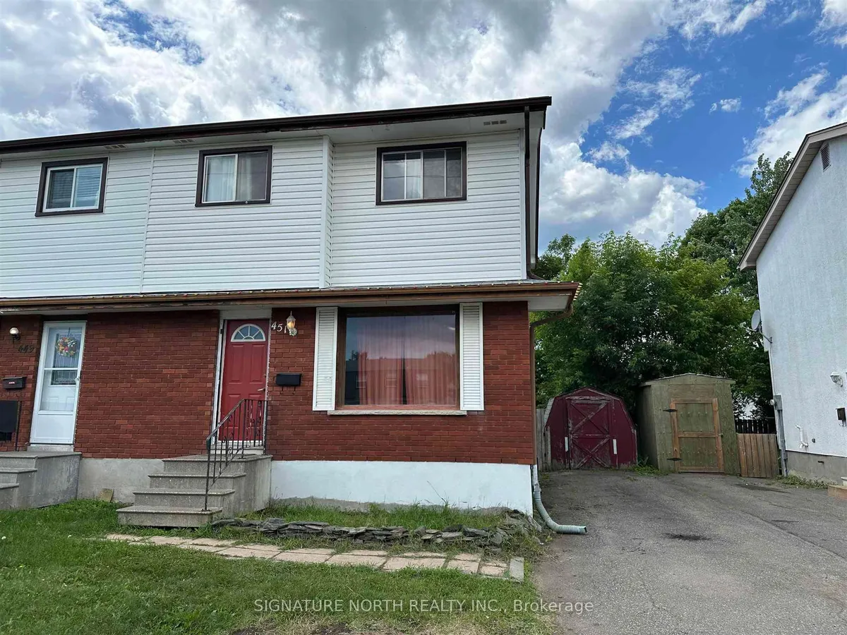 Semi-Detached in Thunder Bay