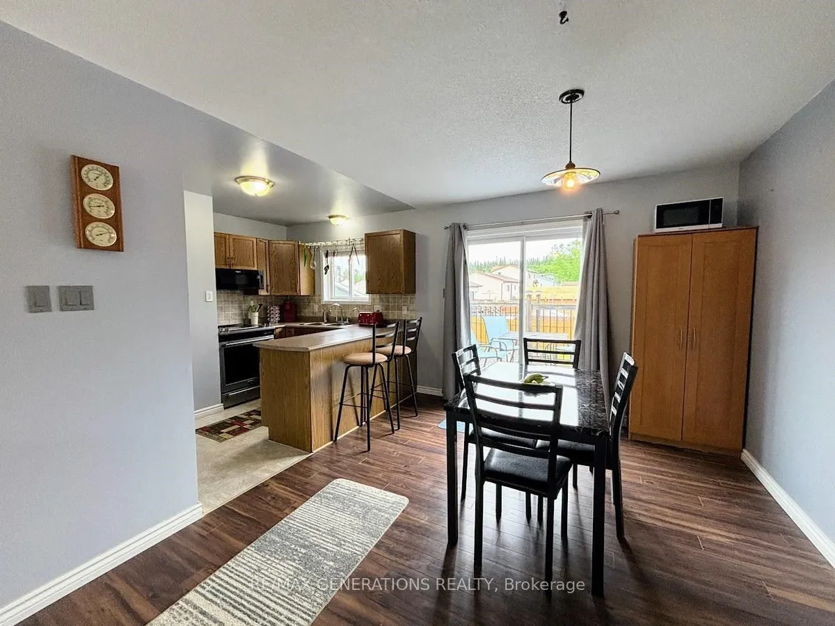 Detached in Marathon