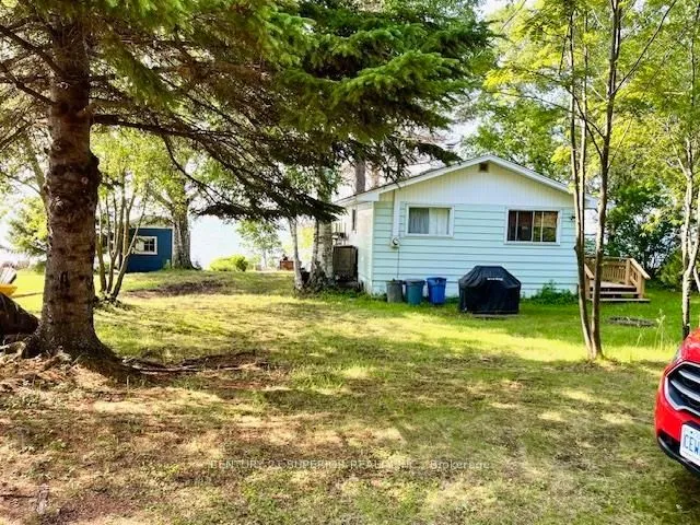 Detached in Shuniah