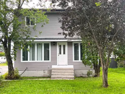 Detached in Greenstone