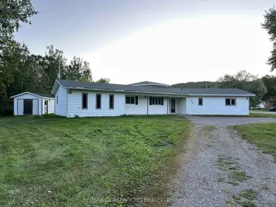 Detached in Schreiber