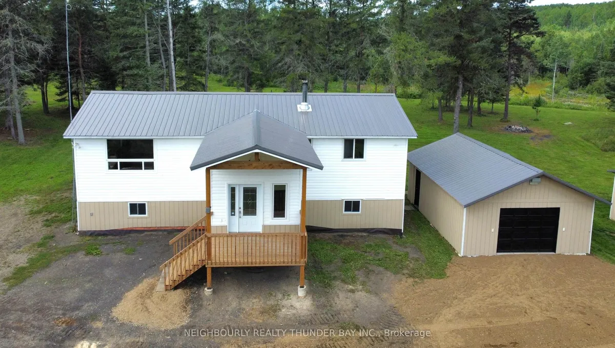 Detached in Neebing