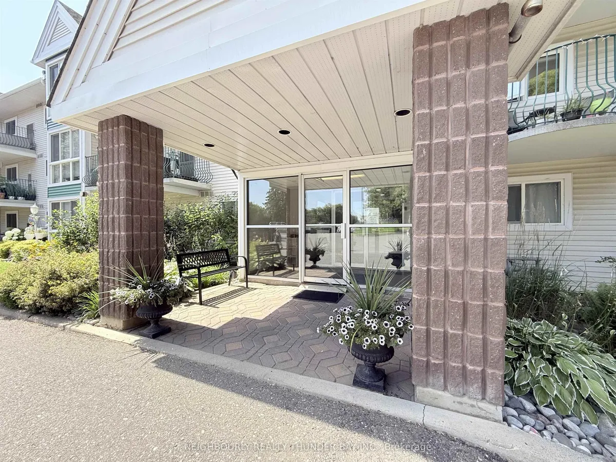 Condo Apartment in Thunder Bay