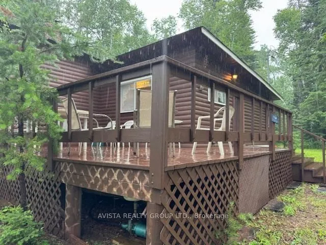 Detached in Thunder Bay