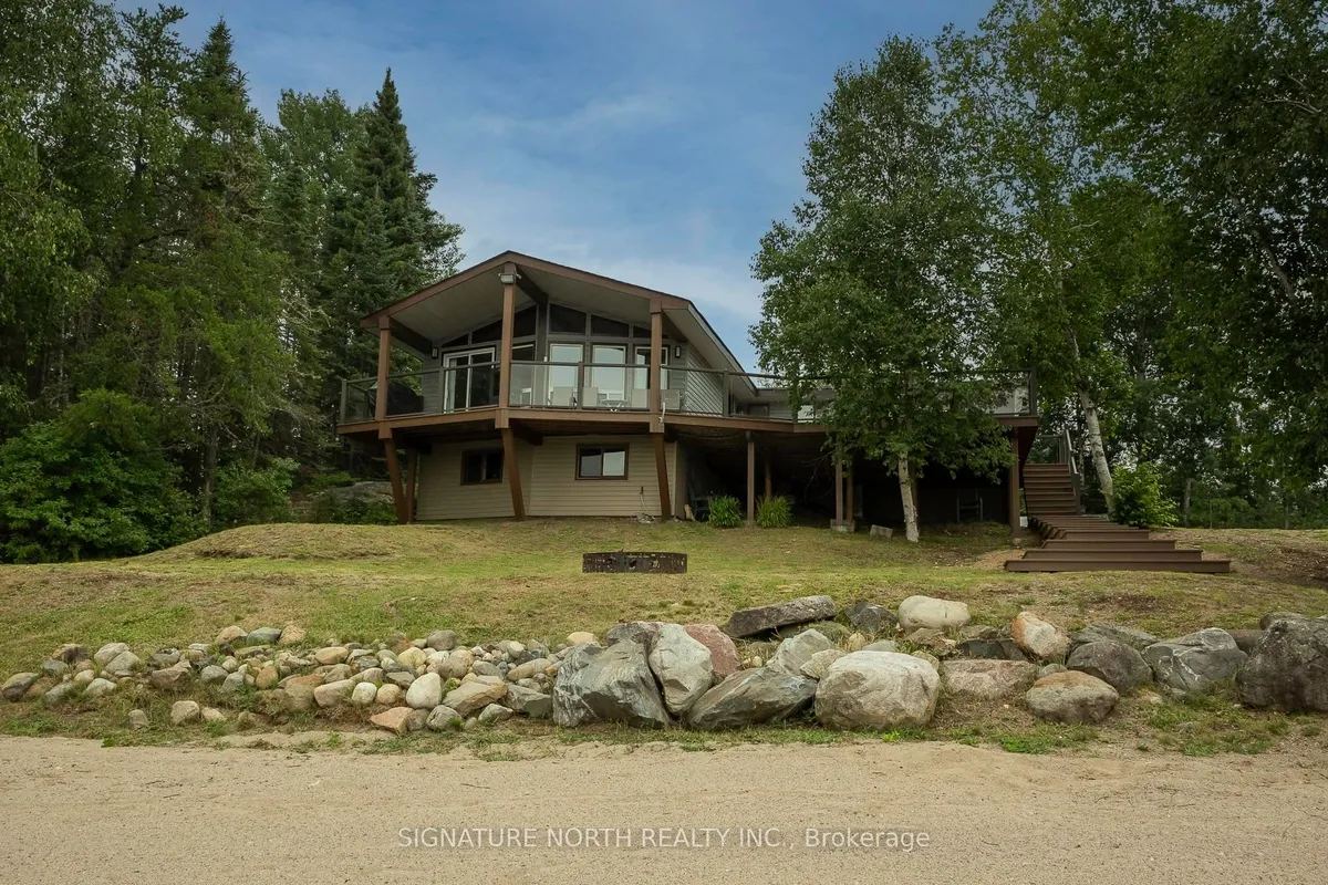 Detached in Thunder Bay Remote Area