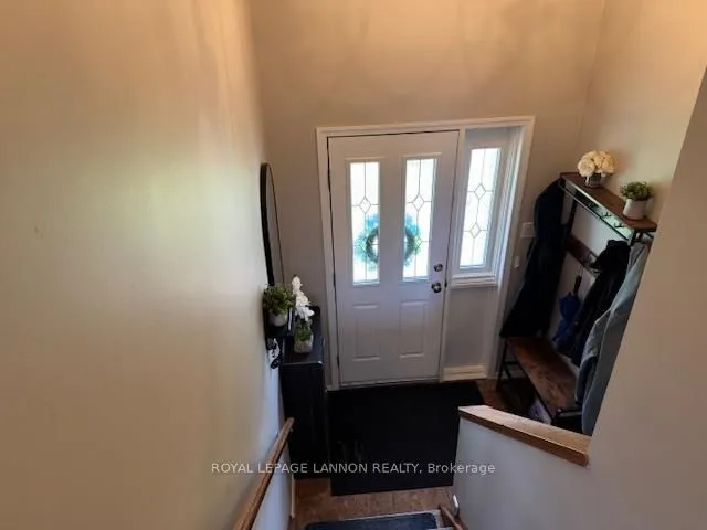 Detached in Thunder Bay