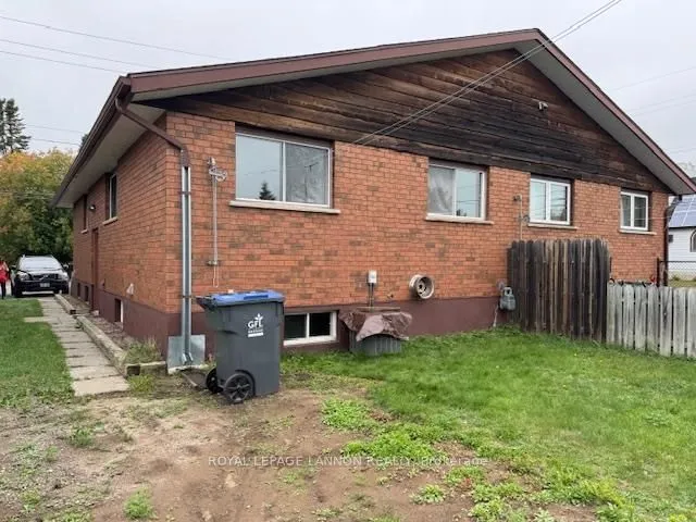 Semi-Detached in Thunder Bay