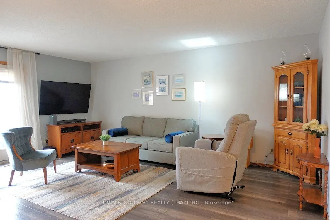 Att/Row/Townhouse in Thunder Bay