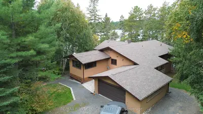 Detached in Kenora Remote Area