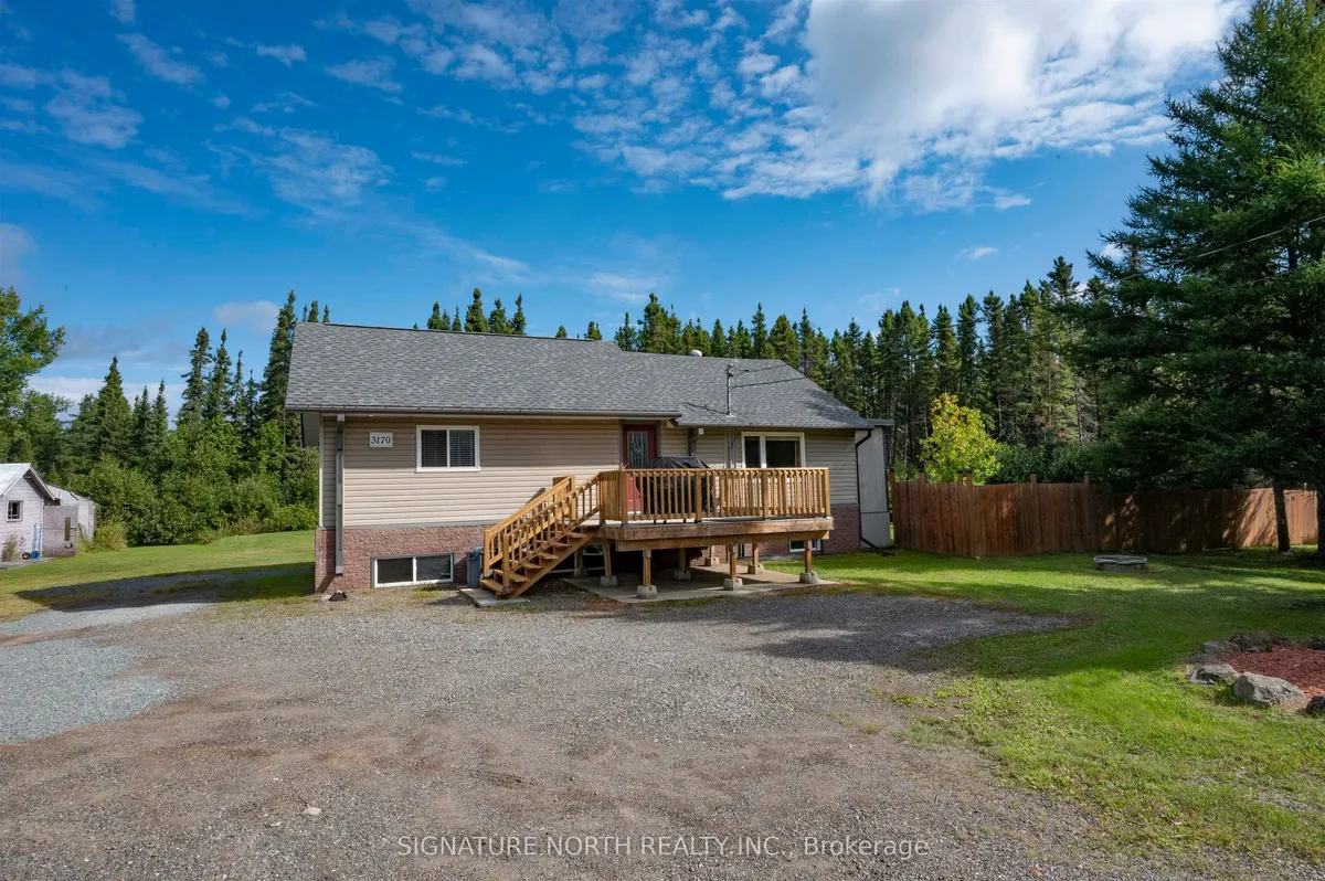 Detached in Thunder Bay