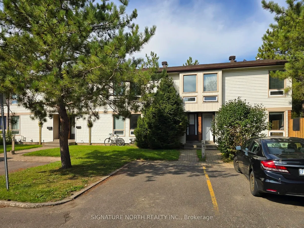 Condo Townhouse in Thunder Bay