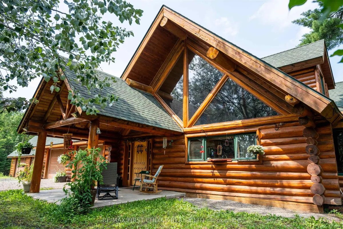 Detached in Sioux Narrows-Nestor Falls