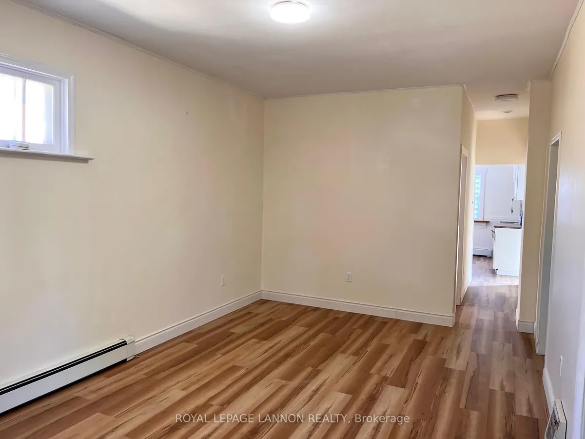 Detached in Thunder Bay