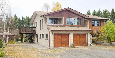 Detached in Neebing