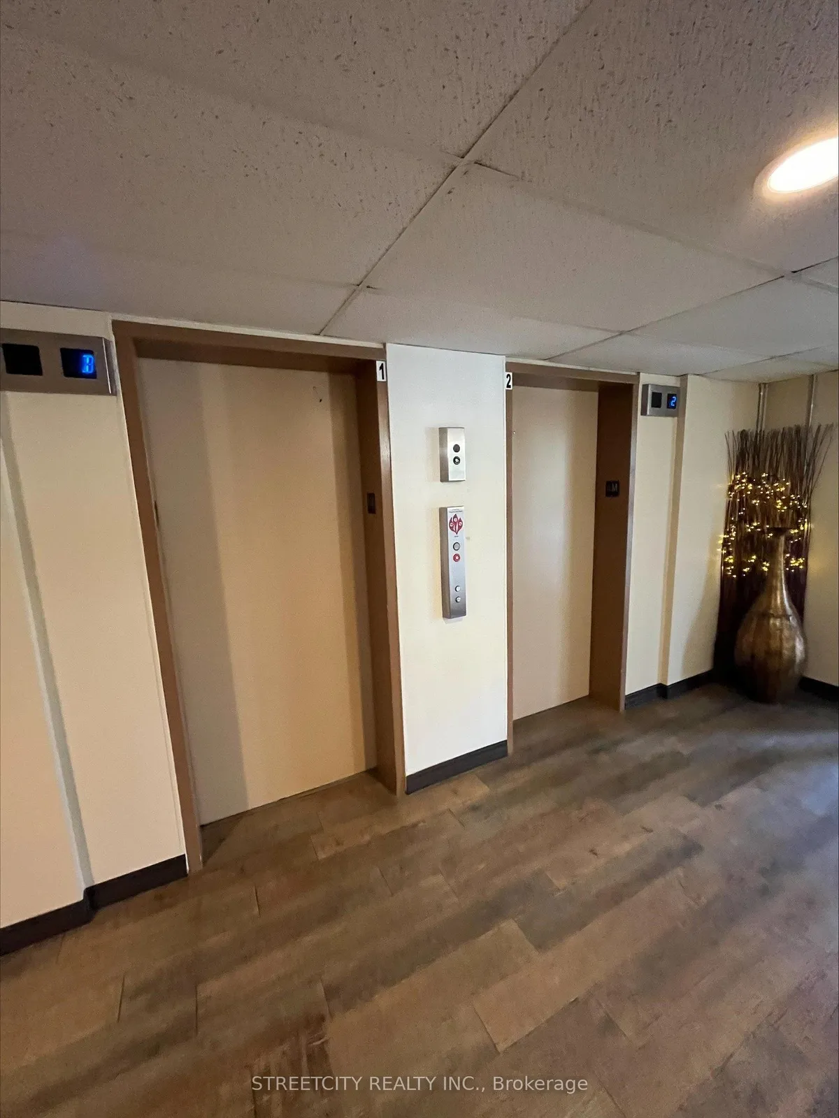 Condo Apartment in Thunder Bay