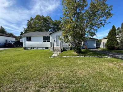 Detached in Marathon