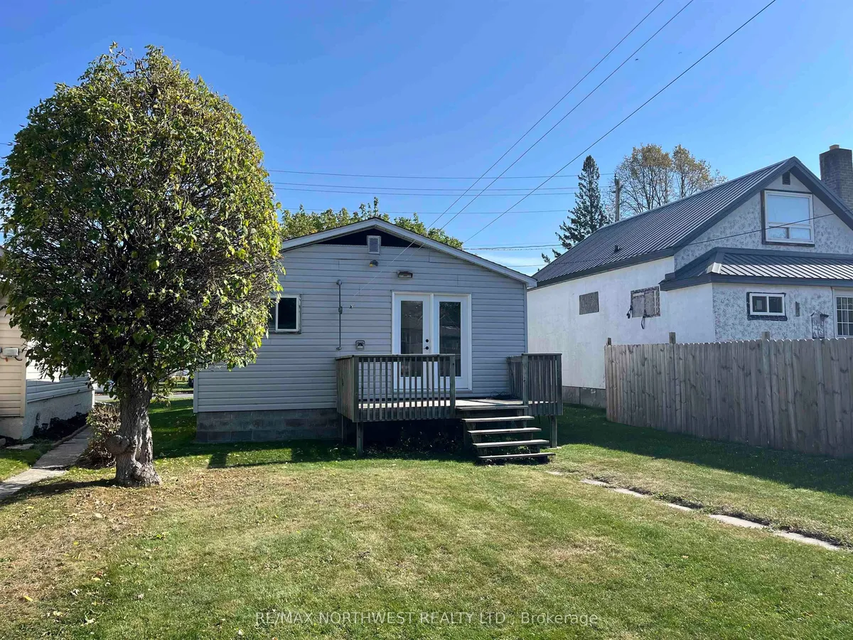 Detached in Fort Frances
