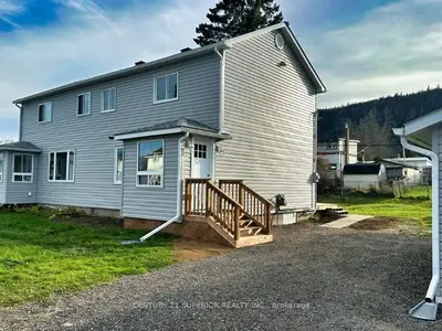 Semi-Detached in Red Rock
