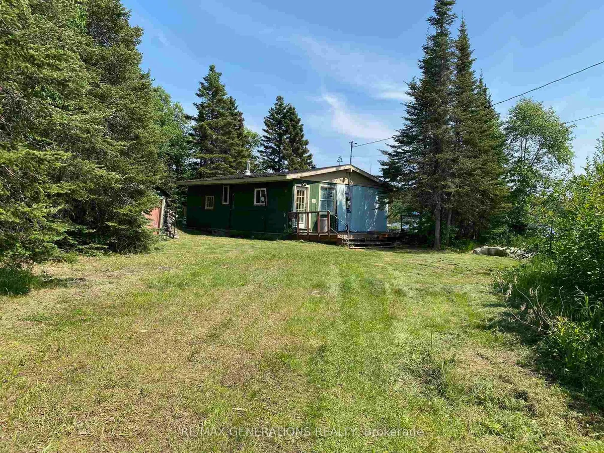 Detached in Schreiber