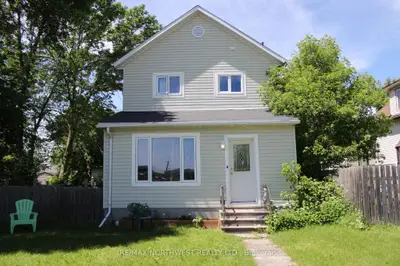 Detached in Rainy River