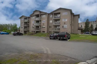 Condo Apartment in Thunder Bay