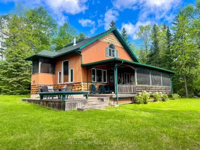 Detached in Kenora Remote Area