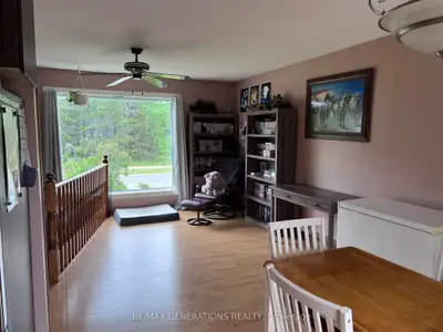 Detached in Marathon