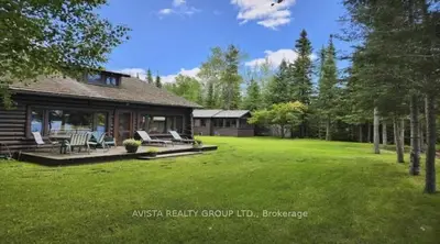 Detached in Thunder Bay Remote Area