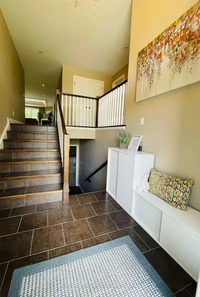 Detached in Thunder Bay
