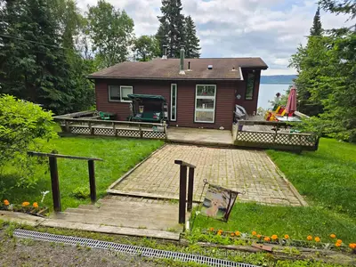 Detached in Shuniah