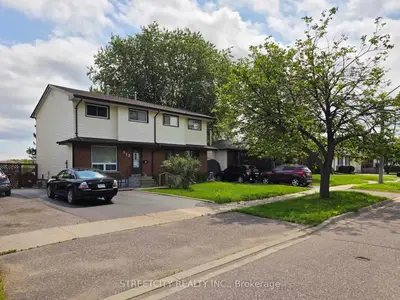 Semi-Detached in Thunder Bay