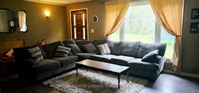 Detached in Thunder Bay Remote Area