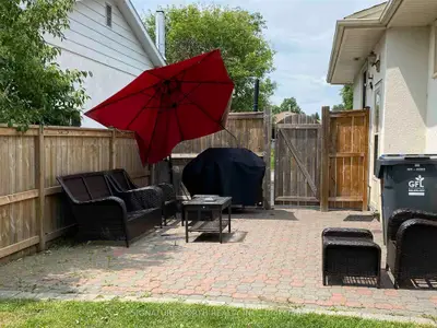 Detached in Thunder Bay