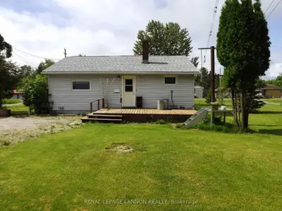 Detached in Atikokan