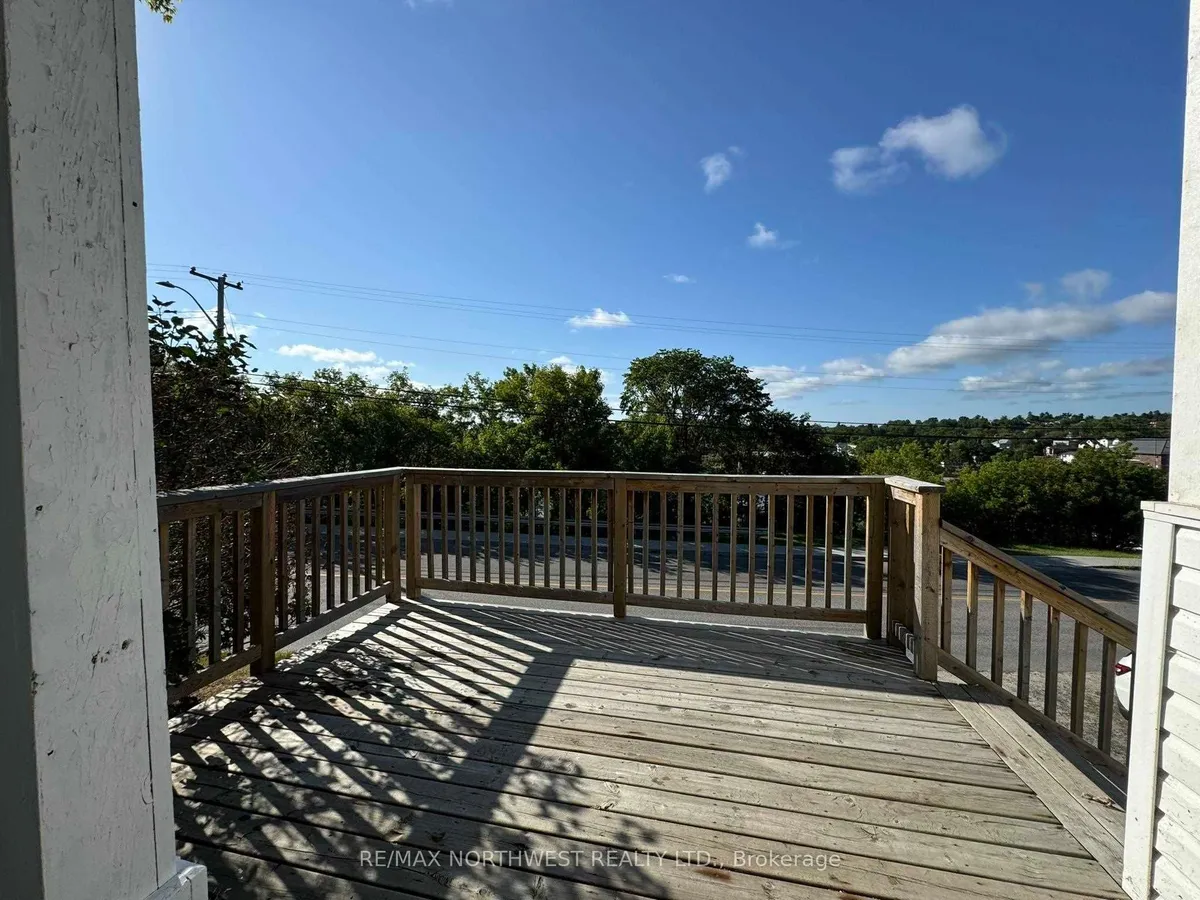 Detached in Kenora