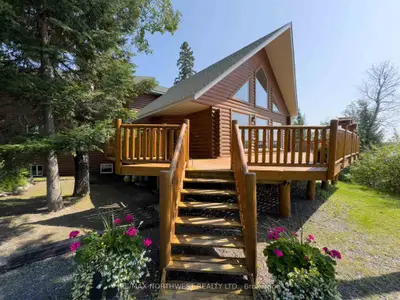 Detached in Kenora Remote Area