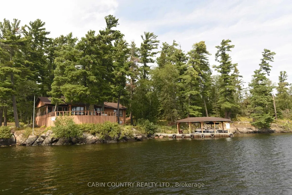 Detached in Kenora Remote Area