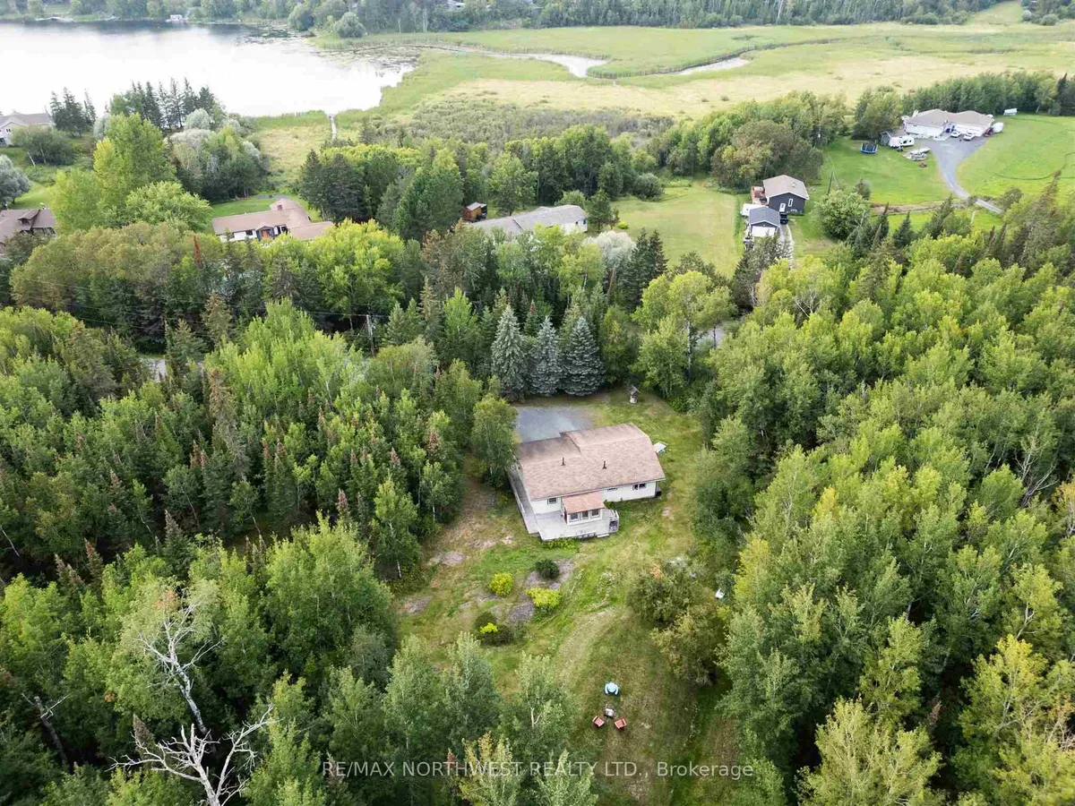 Detached in Kenora