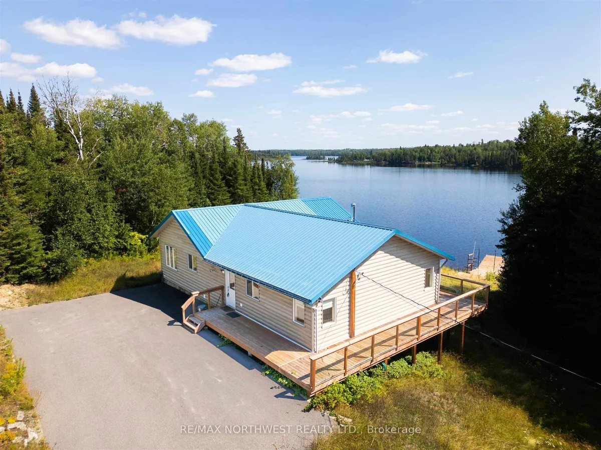Detached in Sioux Lookout