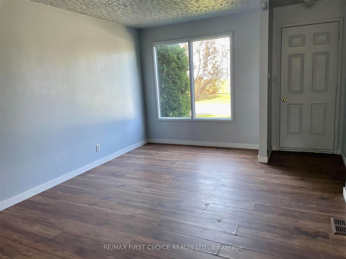 Semi-Detached in Thunder Bay