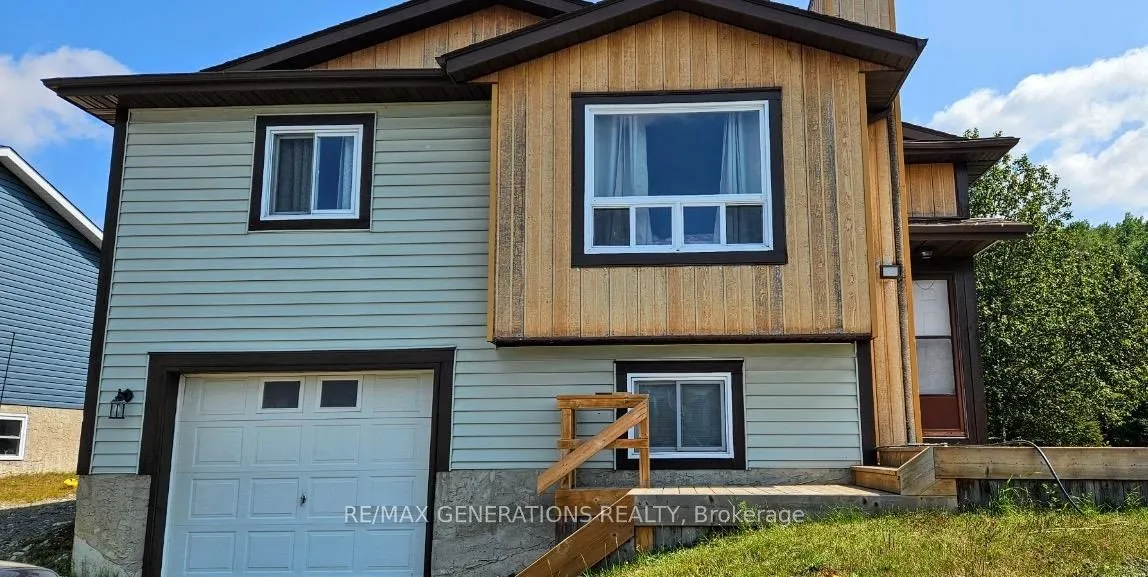 Detached in Marathon